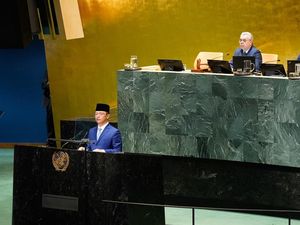 Menlu Sugiono Salam Lintas Agama di Sidang PBB, Para Delegasi Tepuk Tangan