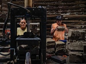 Produksi Genteng Sokka Kebumen Meningkat Saat Musim Kemarau