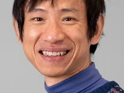 Bukan Aktor Dracin Atau Selebgram, Profesor Ini Jadi Idola Baru Gen Z di China