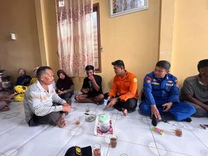 Nelayan Hilang Saat Melaut di Jambi Ditemukan Selamat di Perairan Riau