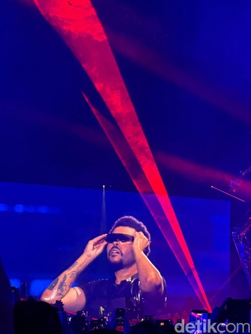 Dibuat Merinding di Day 1, The Weeknd Ngasih Kejutan Apa Ya Malam Ini?