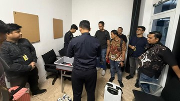 Bareskrim Bongkar Clandestine Lab Vape Narkoba di Jakut, 6 WNA Ditangkap!