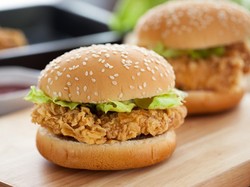 Promo Cuan Habis Gajian! Burger dan Es Krim Enak di Sini Hemat 50%