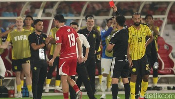 Kata John Herdman soal Kartu Merah Thom Haye