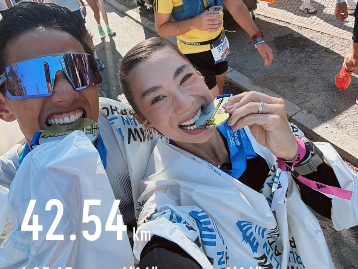 Perjuangan Tuntas, Jennifer Bachdim Resmi Finis Marathon