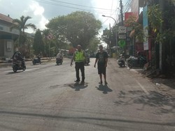 Gagal Nyalip, Pemotor Tewas Terlindas Truk di Jalan Kampus Unud Jimbaran