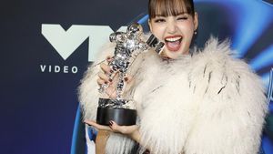 Rekor! Lisa BLACKPINK Solois Asia Pertama di MTV VMAs 2026