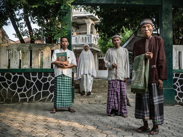 Meniti Jalan Pemulihan Lewat Doa
