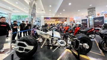 Ekstrem! Yamaha Xmax Ini Diubah Jadi Motor Batman