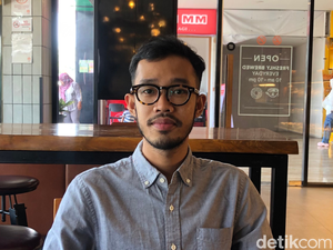 Mengenal Titan Sadewo, Penyair Muda di Sumut yang Lahir dari Dunia Teater
