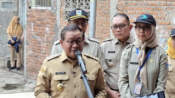 DPRD Sorot Desil Penerima Bansos, Pramono: DKI Tak Bisa Ubah Keputusan Pusat