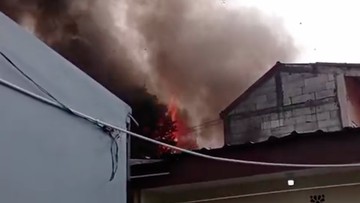 Kebakaran Rumah di Cakung, Api Padam Usai 30 Menit Pemadaman