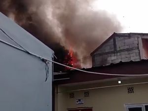 Kebakaran Rumah di Cakung, Api Padam Usai 30 Menit Pemadaman