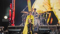 Syahrini Comeback, Ribuan Penonton Auto Jadi Kader Partai Inces Indonesia