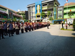Polisi Sidoarjo Jadi Pembina Upacara, Ingatkan Pelajar Jauhi Sejumlah Hal
