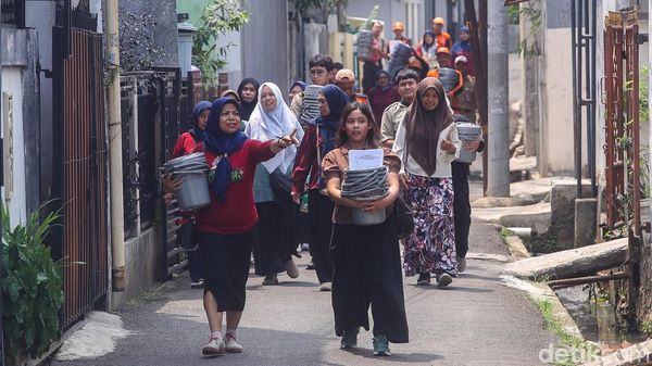 Warga Mulai Pilah Sampah dari Rumah