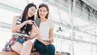 Turis China Punya Tren Baru: Beli Baju, Foto, kemudian Buang