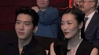 Jing Boran dan Pacar Tampil Bareng di Fashion Show, Fans 'Early Spring' Kecewa