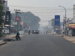 Kabut Asap di Jambi Masih Pekat, Pagi Hari Jarak Pandang 1 Kilometer