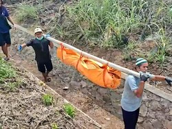 Mayat Terikat dan Terbungkus Plastik Ditemukan di Kolong Tol Bocimi