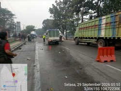 Sopir Pikap di Palembang Tewas Usai Tabrak Truk Sedang Antre BBM