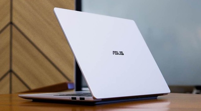 Asus Vivobook S14 (S5452MA) Dirilis: Baterai Diklaim Tahan 20 Jam