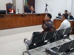 Bupati Muara Enim Nonaktif Edison Bantah Terima Rp 3,3 Miliar
