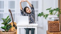 Kerja 9 to 5 Bikin Capek? Ini Cara Tetap Fit di Kantor