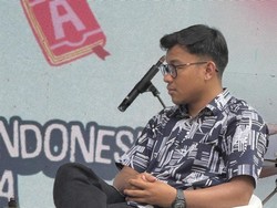 Cara Novelis Leiden Tulis Fiksi Sejarah dengan Gaya yang Ringan