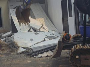 Klaster Mewah di Lapas Cibinong Dibongkar, Ekskavator Diturunkan