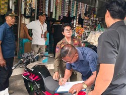 Puluhan Slop Rokok Tanpa Cukai Disita dari Warung di Mengwi-Abiansemal