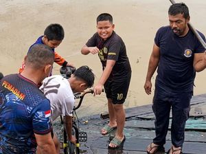 Bocah 5 Tahun Datangi Damkar Kobar Usai Sepedanya Nyemplung ke Sungai Arut