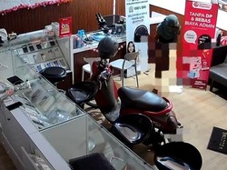 Maling Beraksi Pakai Celana Dalam di Cirebon, 3 Handphone Raib