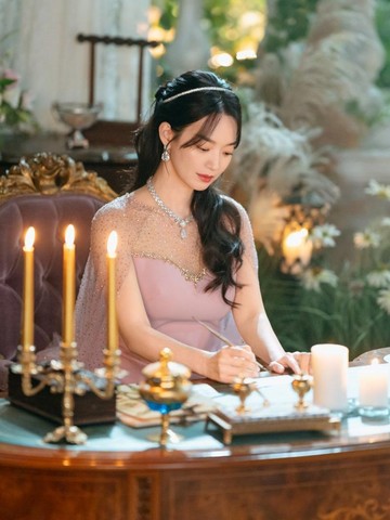 Aura Mempesona Shin Min Ah di The Remarried Empress