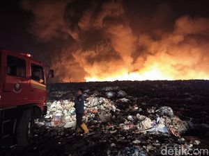 Kebakaran TPA Jatibarang Semarang Meluas, 10 Hektare Lahan Terbakar