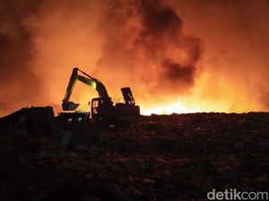 TPA Jatibarang Semarang Terbakar Malam Ini, Kandungan Gas Metana Tinggi