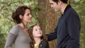 Kini 20 Tahun, Renesmee Twilight Bikin Pangling