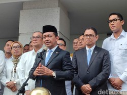 Kata Bahlil Soal Rangkap Jabatan Menko Hilirisasi dan Menteri ESDM