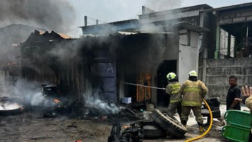 Bengkel Terbakar di Jakut Dipicu Tangki Motor Bocor, Kerugian Rp 75 Juta