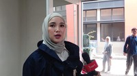 Chacha Frederica soal Wajah Anak Belum Diperlihatkan ke Publik