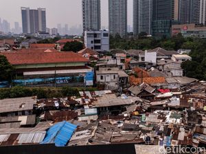 Video: Dikepung Kawasan Elite Jaksel, Ada Kampung Pelangi yang Tak Seindah Namanya