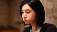 Potret Kim Ji Won di Doctor X, Berantas Korupsi Juga Butuh Makan