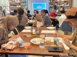 Sepiring Kudapan dan Cerita yang Tertinggal dari Gerwani