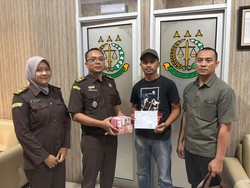 Kejari Lubuklinggau Terima Rp 200 Juta Denda dari Terpidana Korupsi APAR