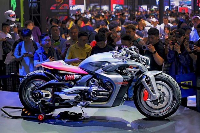 China Pamer Moge Bermesin Plug-in Hybrid, Desainnya Gahar