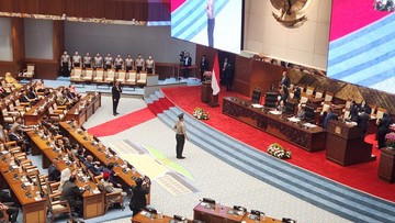 Momen Komjen Suyudi Dikenalkan di Paripurna DPR Usai Disetujui Jadi Kapolri