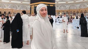 Niken Anjani Rasakan Kebahagiaan Ini Saat Umrah