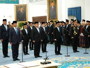 Resmi Dilantik, Ini 18 Nama Pejabat Reshuffle Kabinet Merah Putih