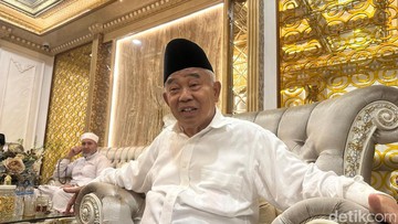 Jawaban Santai Kiai Asep Saat Tahu Akan Disomasi Gus Ipul