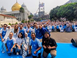 Pecahkan Rekor MURI, 500 Bapak Kompak Siapkan Sarapan untuk Istri
